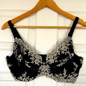 Black Bra  (Lingerie)